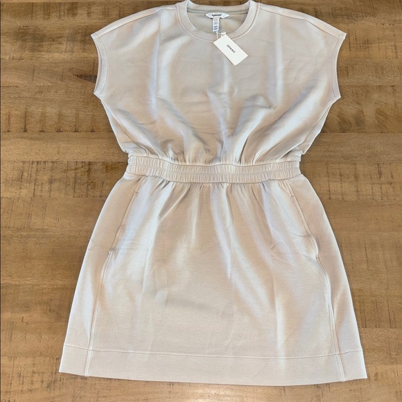 SPANX AirEssentials® Cinched Mini Dress | French Grey Medium NWT Soft Pockets - Picture 4 of 7